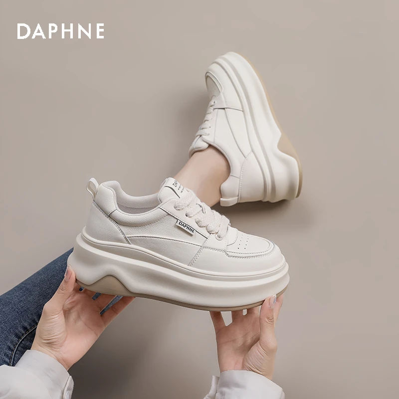 达芙妮真皮板鞋女2025春季新款女鞋休闲真皮厚底小白鞋【实体店】