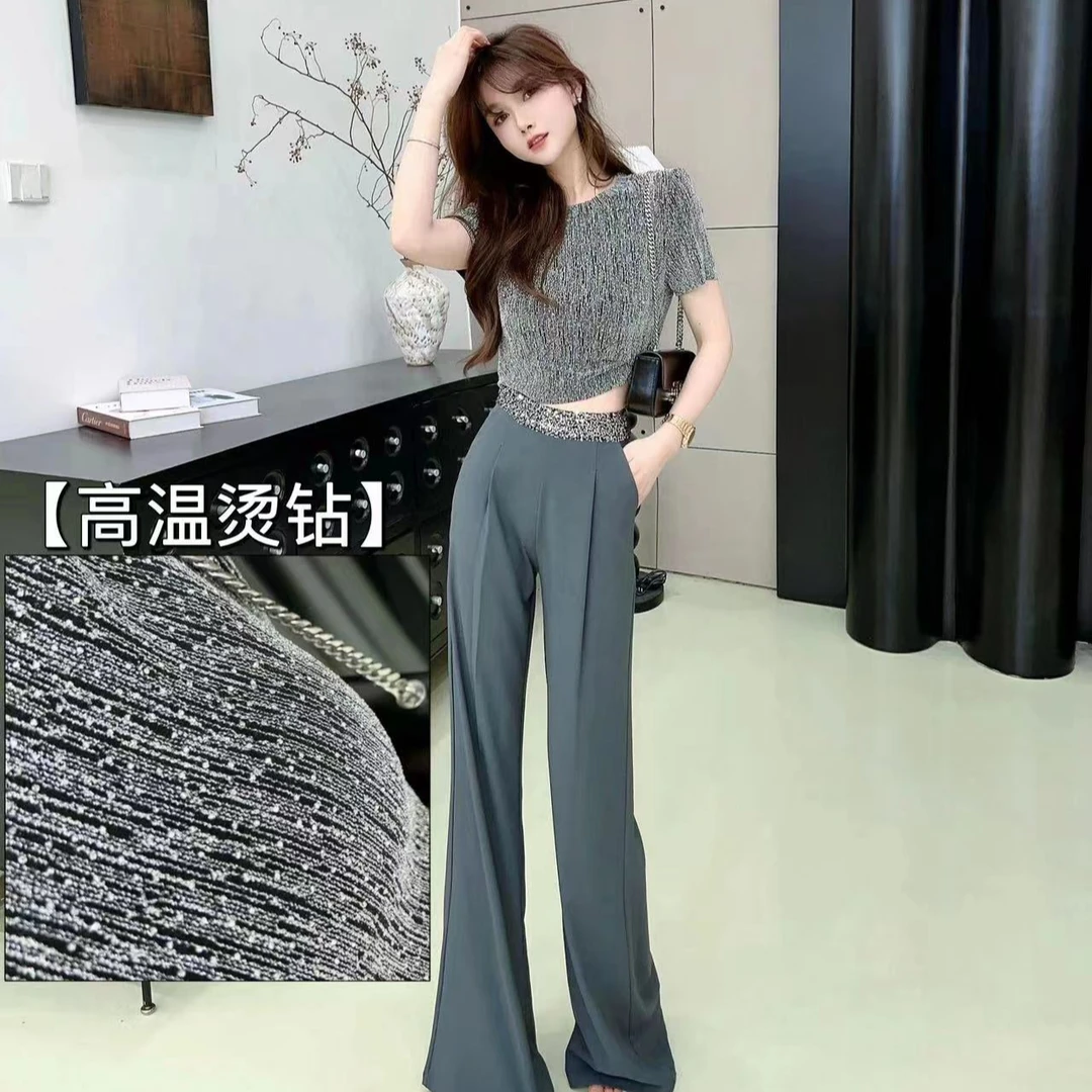 《璀璨星空》气质烫钻T恤上衣+亮片腰西裤（衣长44，裤长103）（8175#）