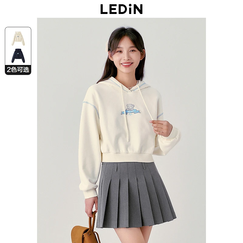 乐町精致小熊短款连帽卫衣女登山绒学院风撞边短上衣