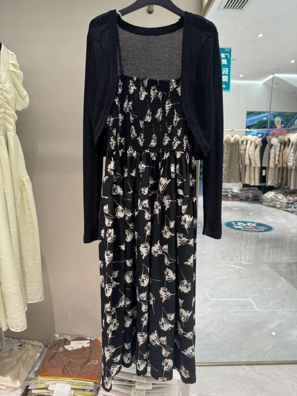 【VV FUSHI】T24084877秋季时尚气质显瘦法式碎花针织吊带两件套裙