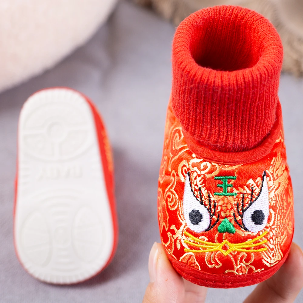 加绒保暖刺绣虎头鞋婴儿棉鞋0-1岁防滑学步鞋男女宝宝不掉鞋秋冬