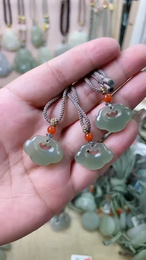 【闪购商品】和田玉吊坠未镶嵌多样性发货拍一发一