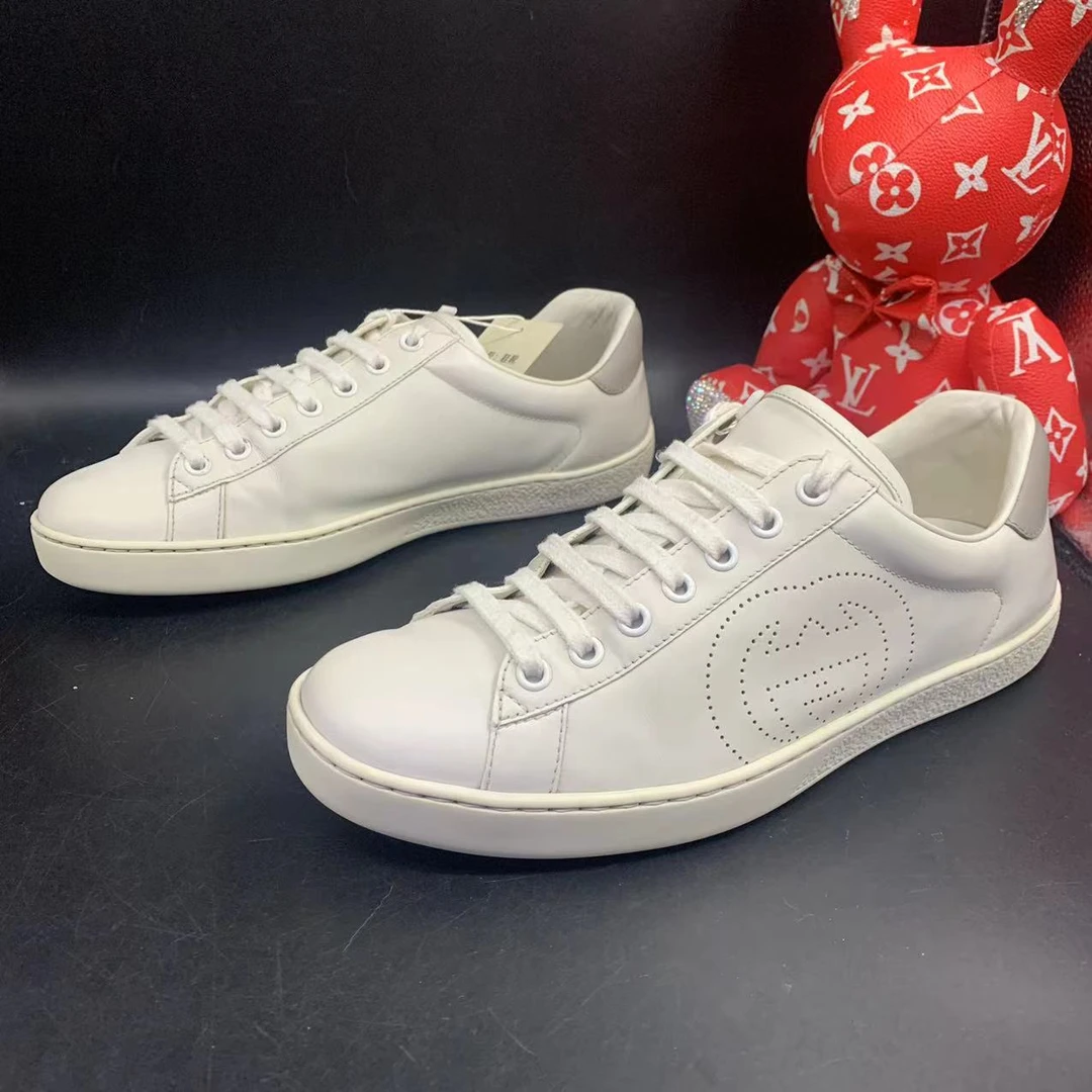 【聚星福利】GUCCI/古驰95新闲时尚百搭白色双G镂空板鞋