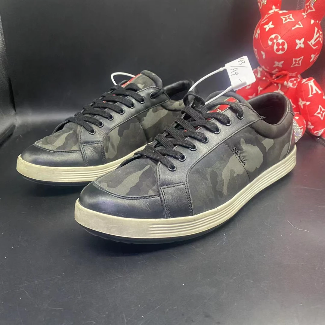 【聚星福利】Prada/普拉达男士休闲舒适黑色迷彩板鞋43欧码ao