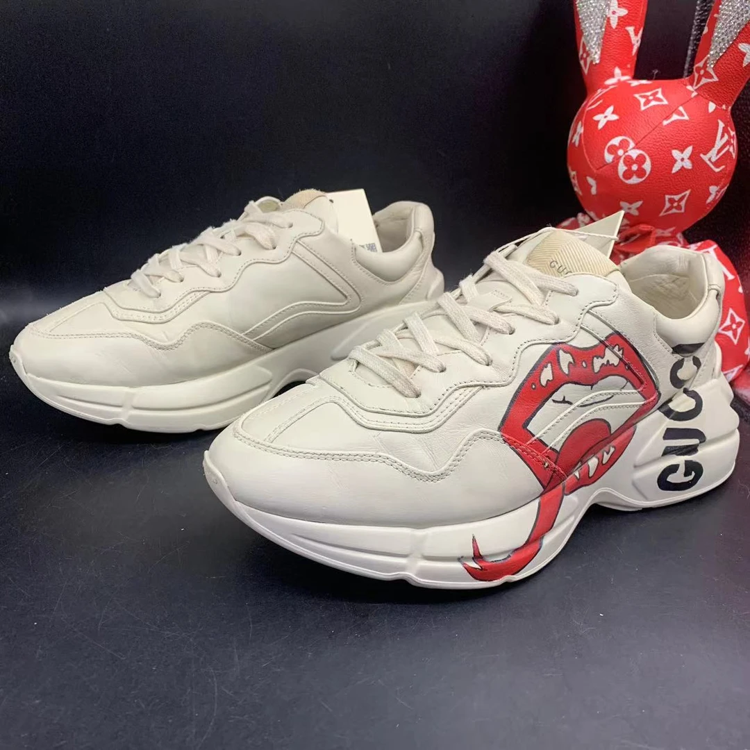 【聚星福利】GUCCI/古驰95新休闲舒适米黄色红唇老爹鞋39.5欧码