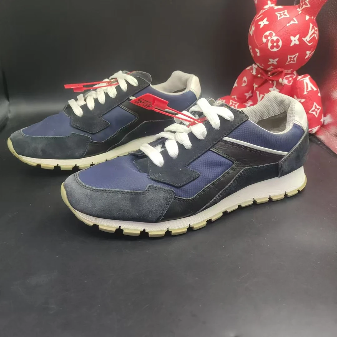 【聚星福利】Prada/普拉达男士舒适蓝色麂皮拼接运动鞋41欧码147