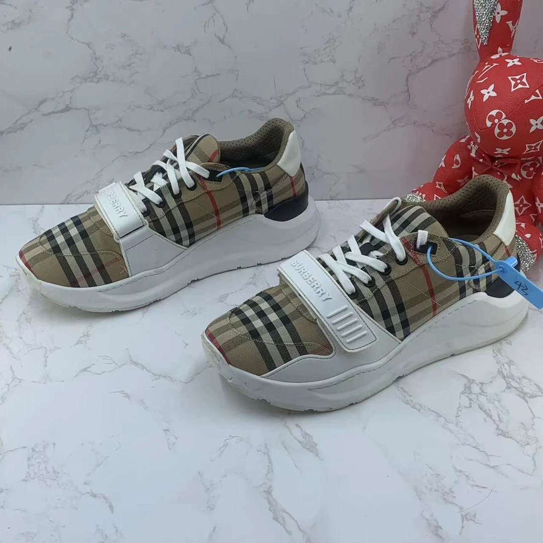 【聚星福利】博柏利/Burberry95新男士条纹时尚百搭舒适运动鞋