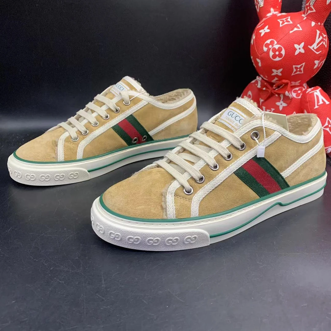 【聚星福利】GUCCI/古驰95新男休闲黄色1977毛绒板鞋38.5欧码ddm724