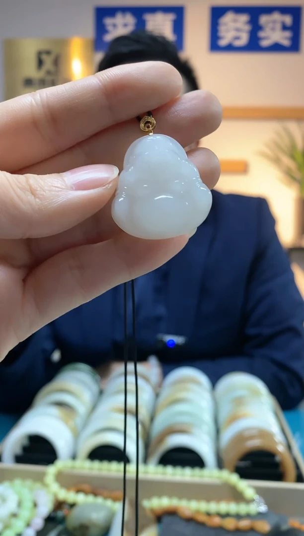 【闪购商品】和田玉颈饰18K金镶嵌佛公发一件