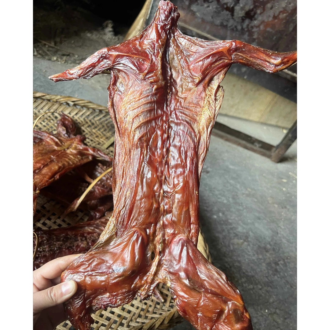 湘绥柴火腊兔子肉400克一只包邮,湘西蜂哥