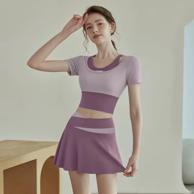 瑜伽服裙裤套装女带胸垫2024新款短裙速干防走光短裤裸感健身服