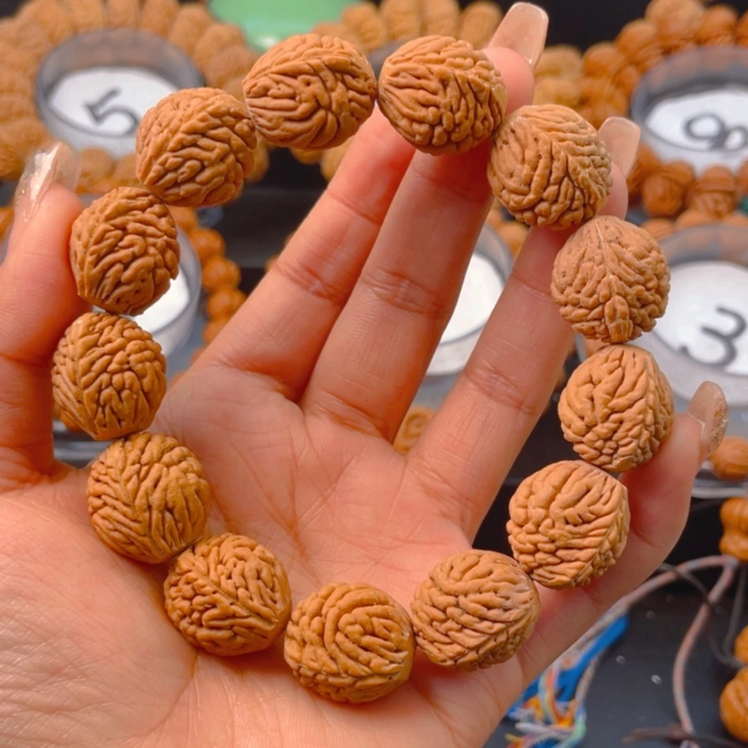 【闪购商品】桃核手串H12