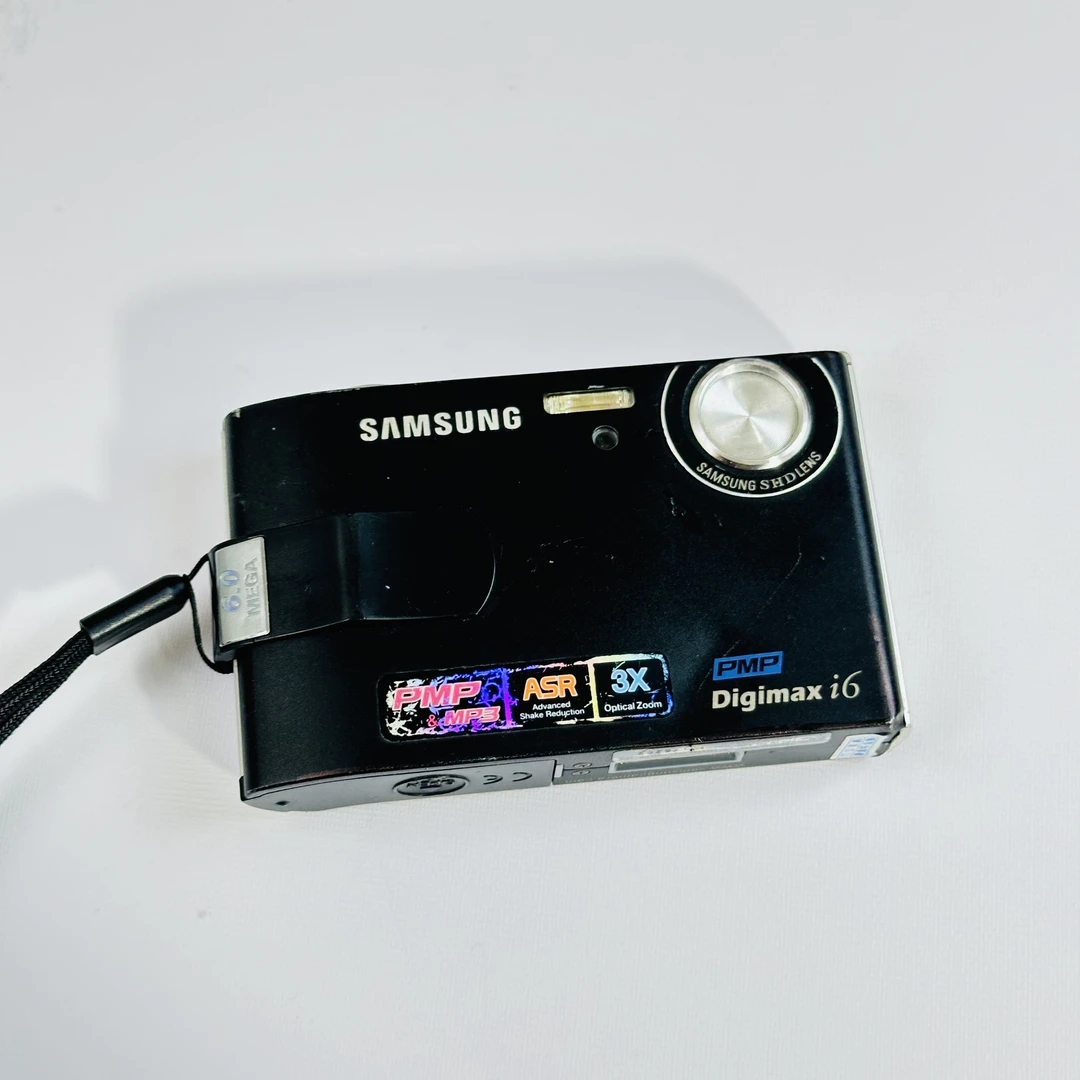 三星i6 复古感冷白皮 适合日常拍照 数码相机