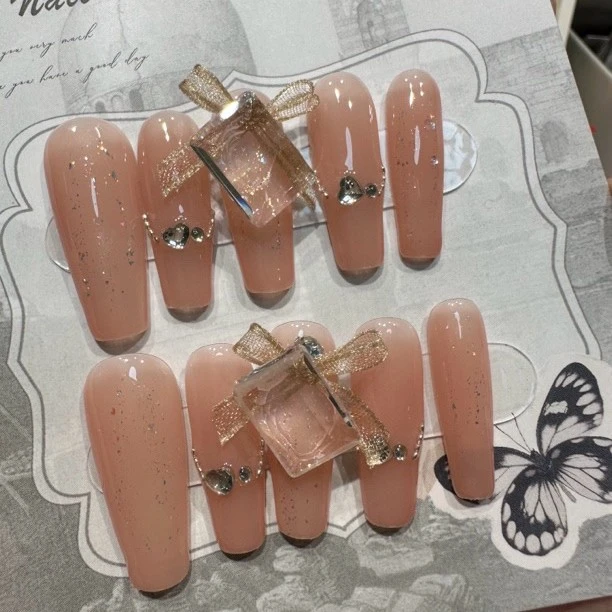 环环蝴蝶结大钻纯手工穿戴甲