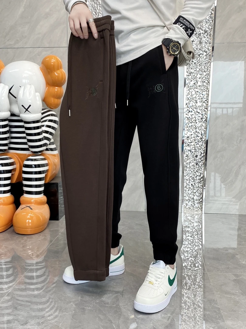 2023高端欧货新品针织弹力修身休闲裤男士潮牌刺绣小标束脚百搭款