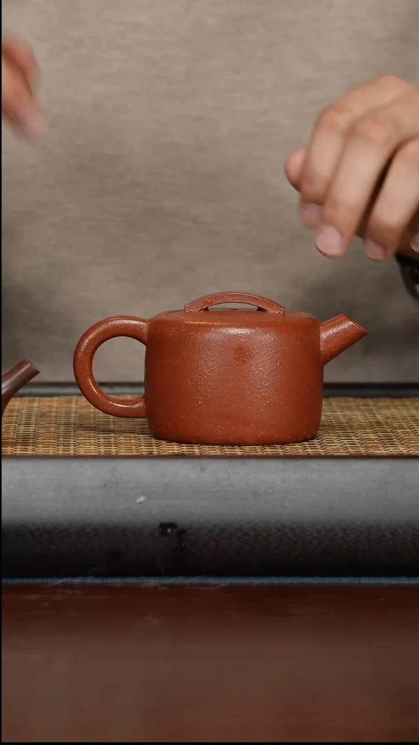 【闪购商品】紫砂茶壶降坡泥光素炮嘴180CC