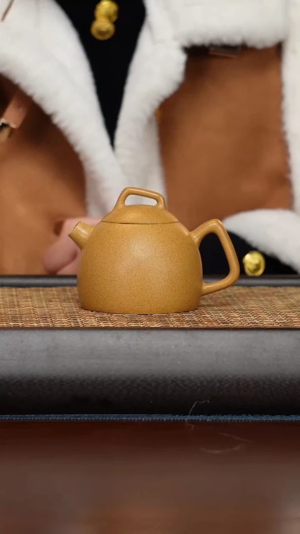 【闪购商品】紫砂茶壶郭丽黄段光素几何秦权170cc
