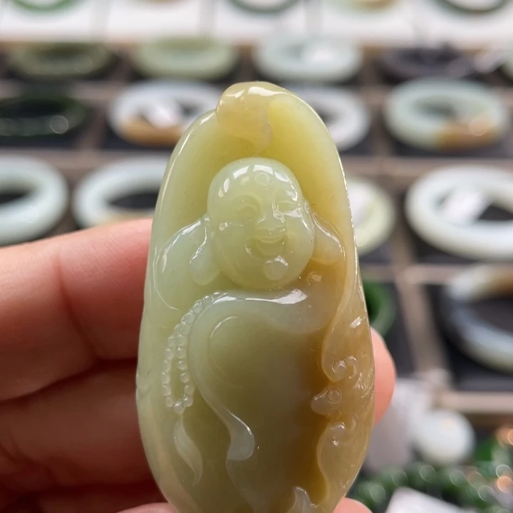 和田玉颈饰未镶嵌