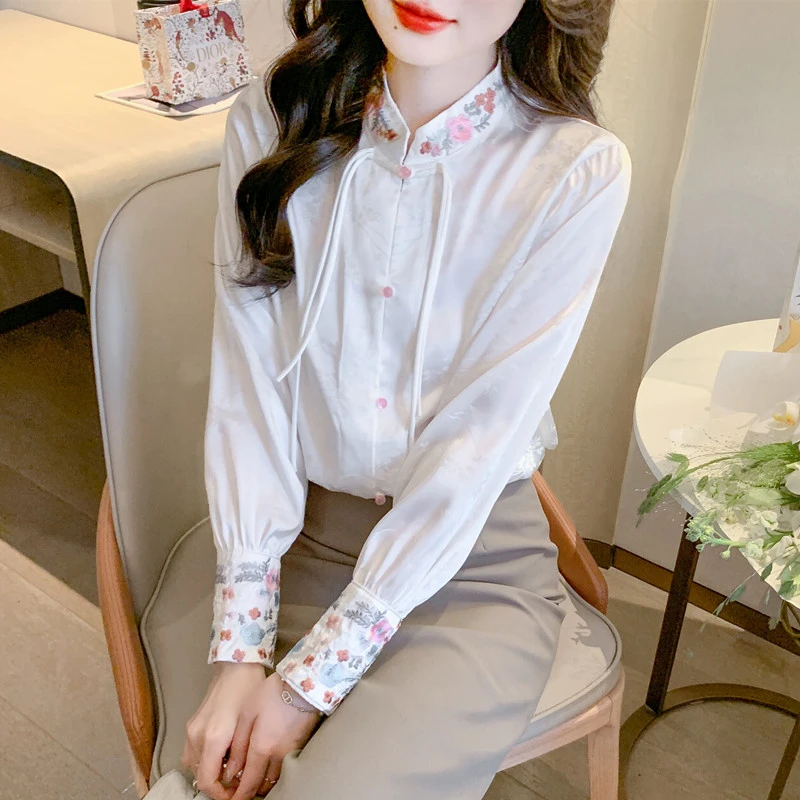 气质2024秋季新款新中式国风刺绣复古衬衫女设计感百搭上衣衬衣