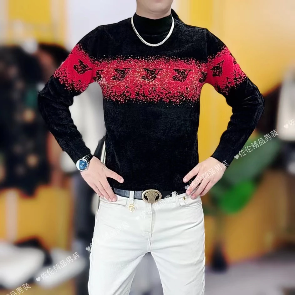 8181冬季新款时尚男士烫钻修身圆领毛衣
