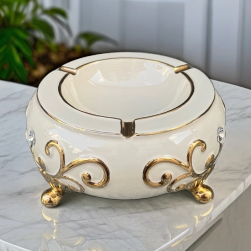 欧式象牙黄手工描金高脚烟灰缸