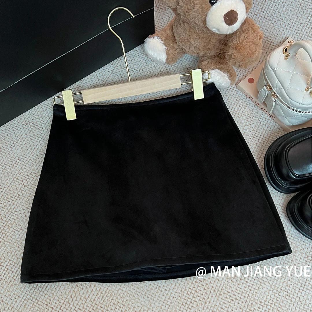 时尚辣妹纯欲风时尚复古仿貂绒高腰短裙女秋冬款黑色包臀显瘦短裙