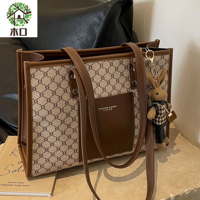 木口高级感大容量包包女2024秋冬印花单肩包通勤百搭托特包手提包