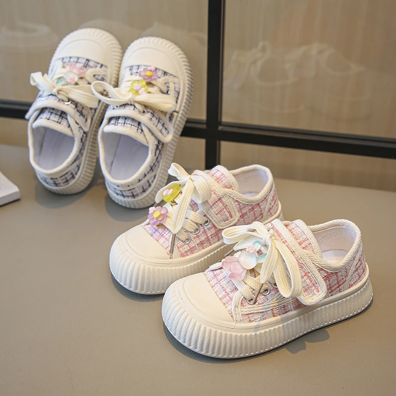 儿童春秋时尚透气板鞋新款秋季休闲运动帆布鞋时尚百搭软底女703