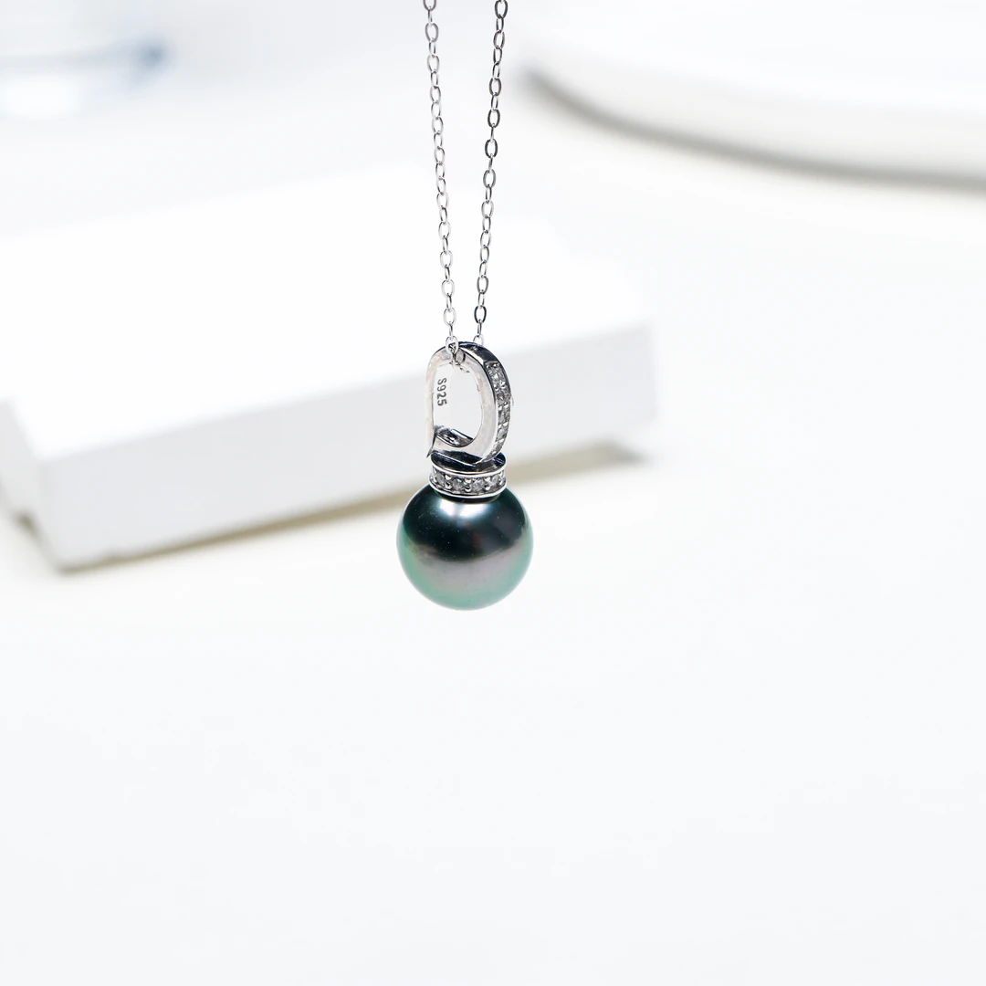 【慢姐甄选】海水大溪地正圆黑珍珠精工镶嵌吊坠10-11mmS925