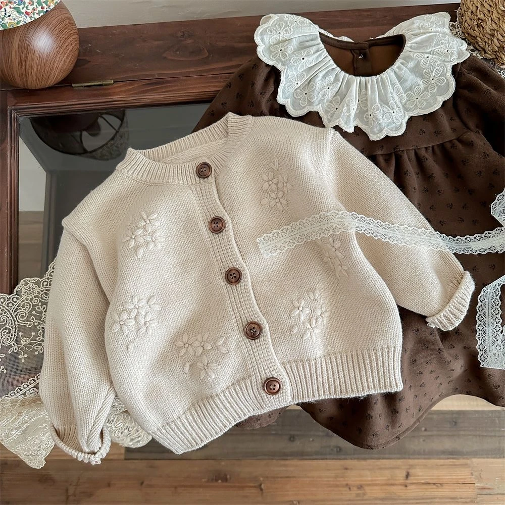 韩系女童2024秋装新款复古钩花针织开衫甜美