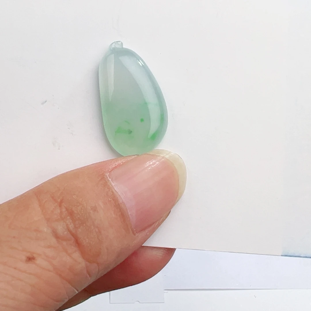 【闪购商品】翡翠颈饰未镶嵌天然翡翠A货