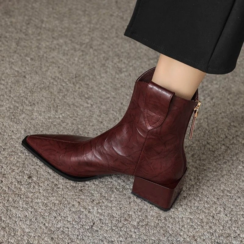 安可拉红2025新款秋冬马丁靴高跟裸靴尖头气质棕色粗跟英伦短靴女