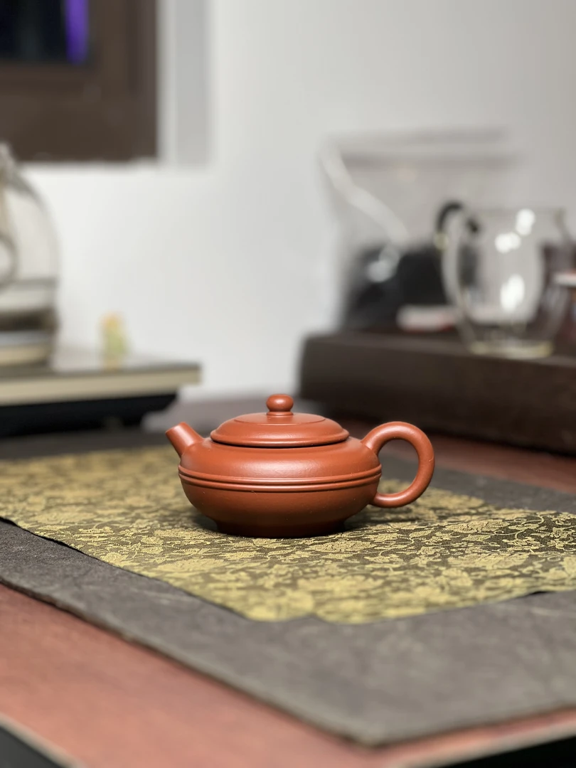 原矿赵庄朱泥扁鼓壶150毫升半手工（微瑕）156宜兴茶具套装紫砂壶