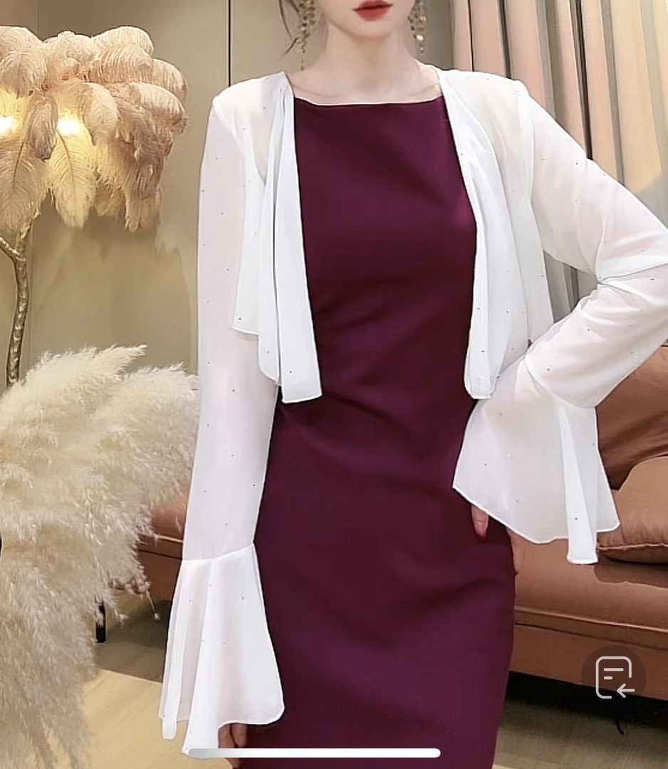 【美美专享】99658高级感钻钻别致喇叭袖开衫短外套