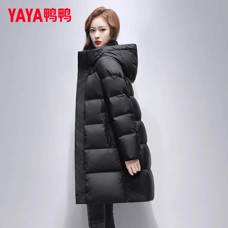 鸭鸭大牌黑色羽绒服女中长款2025冬季新款时尚加厚保暖连帽外套潮