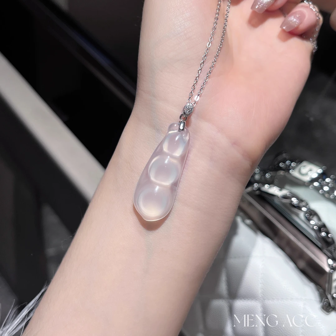 高冰透水润白玉髓福豆项链通体银色锁骨链女款玉石雕刻玉坠