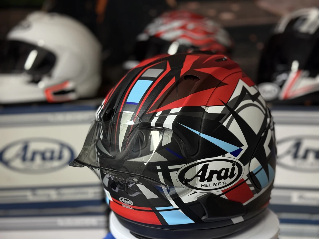 Arai大尾翼，开胶包退