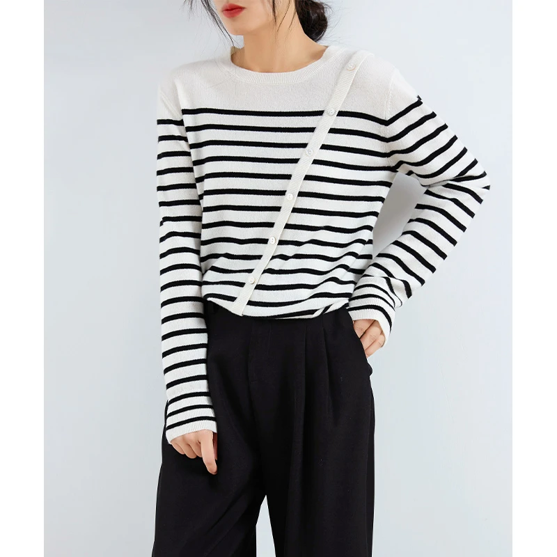 12095欧丝璐22秋冬新款圆领撞色条纹羊绒衫女