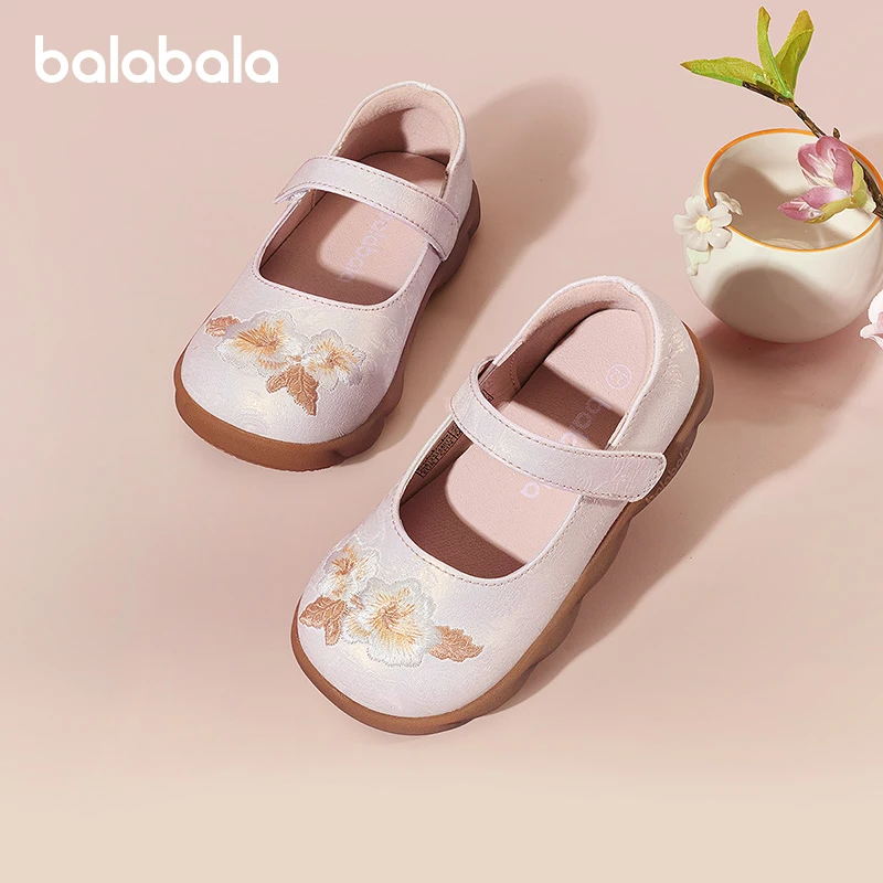巴拉巴拉童鞋女童公主鞋精致国风刺绣汉服鞋2025春秋新款鞋子防滑