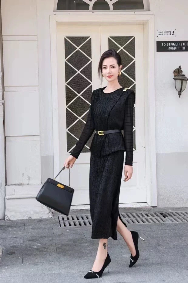 【Z017】现货（腰带随机配）春秋百搭金丝绒连衣裙高级感假两件连衣裙