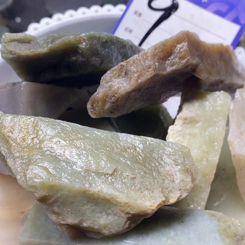 【闪购商品】和田玉边角料未镶嵌