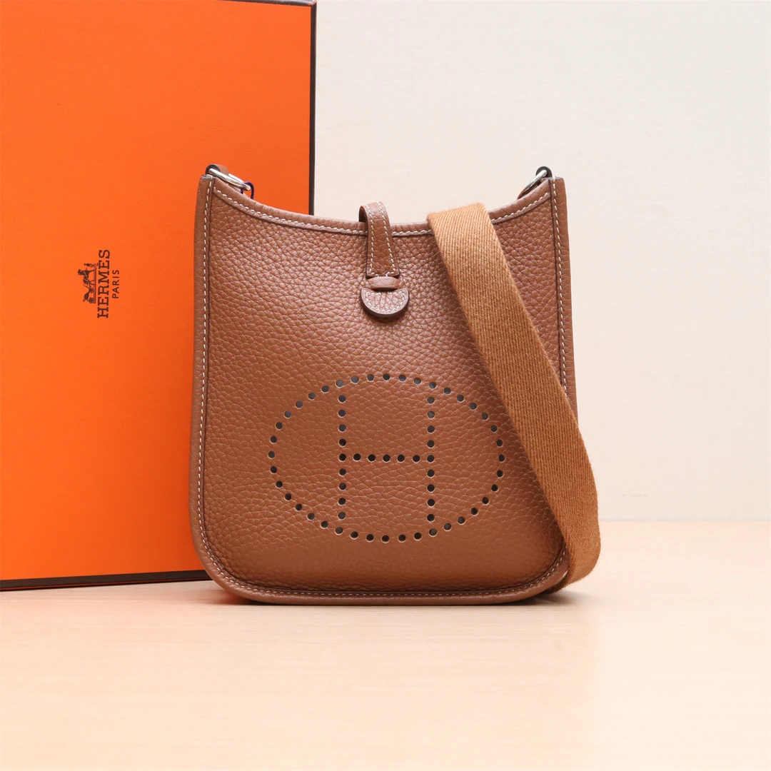 99新 Hermes/爱马仕 小花璐璐P214348671 EvelyneMINI 金棕 D刻