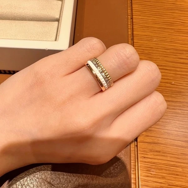 99新 Boucheron/宝诗龙 小花柳 双色陶瓷镶钻四圈 戒指