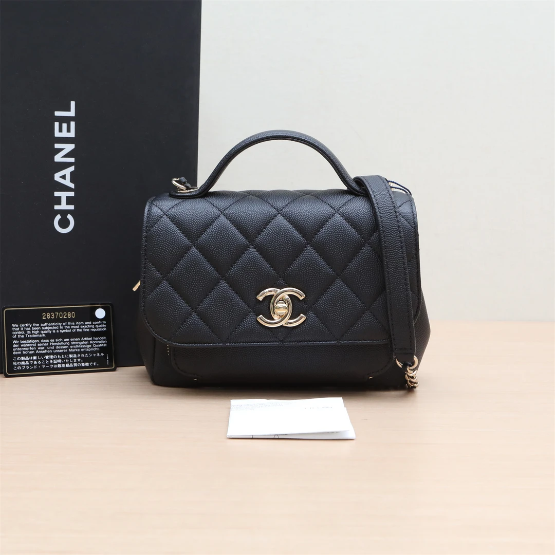 99新 Chanel/香奈儿 小花Jerry P244170332 邮差包 小号 28开