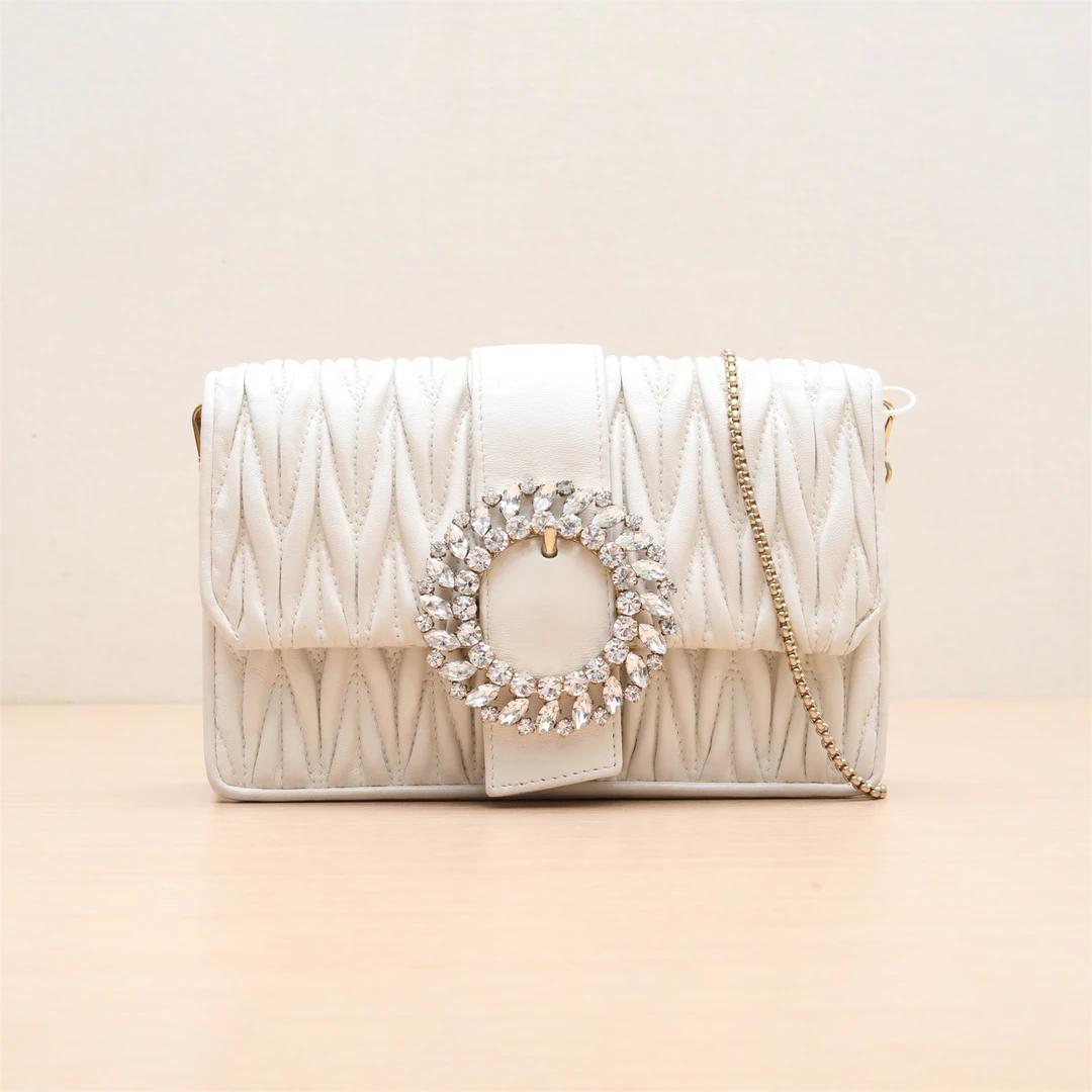 95新 MIU MIU/缪缪 小花璐璐P224935031 小雏菊水钻链条包 白色