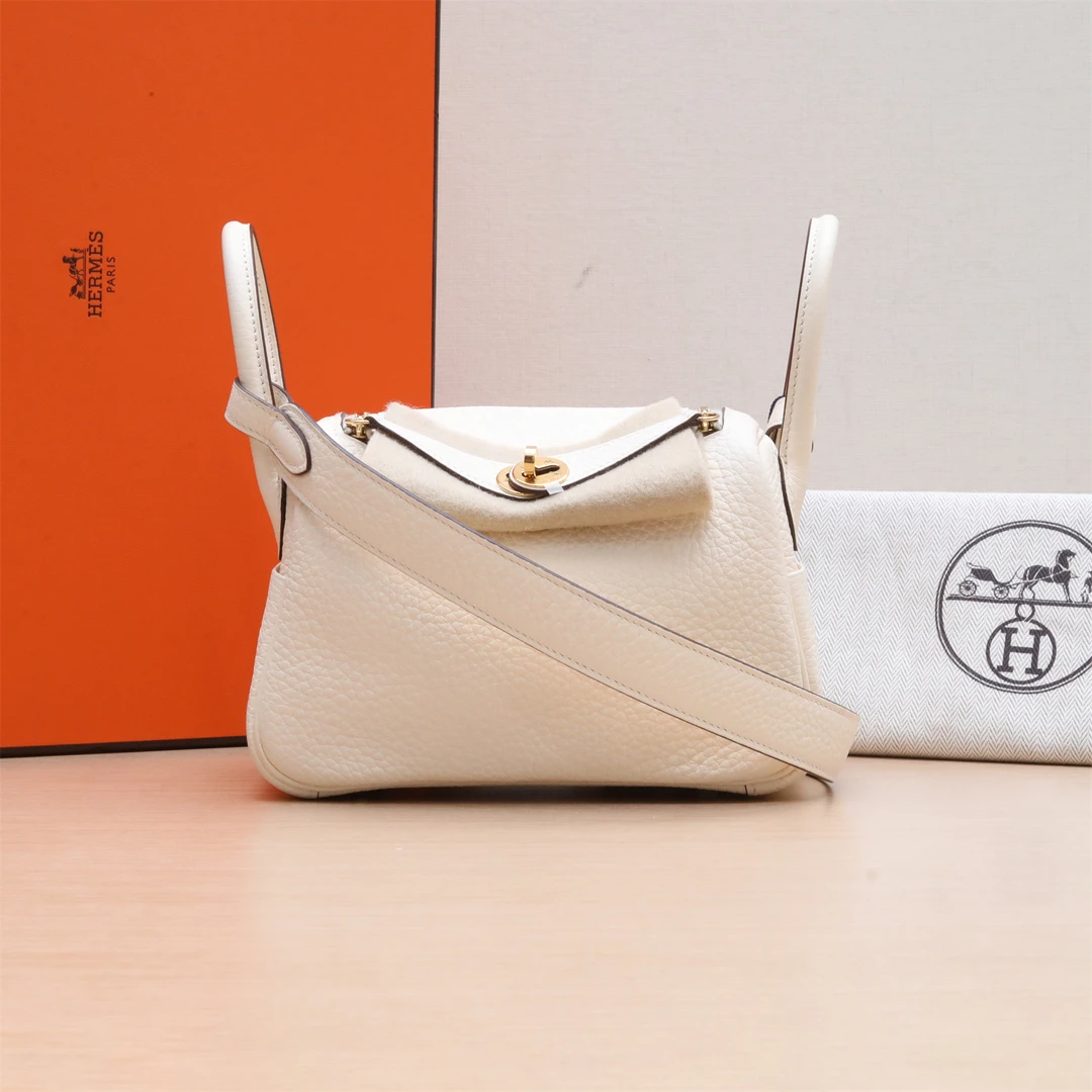 99新 Hermes/爱马仕 小花Jerry P234244082 斜挎包 Mini奶油白Z刻