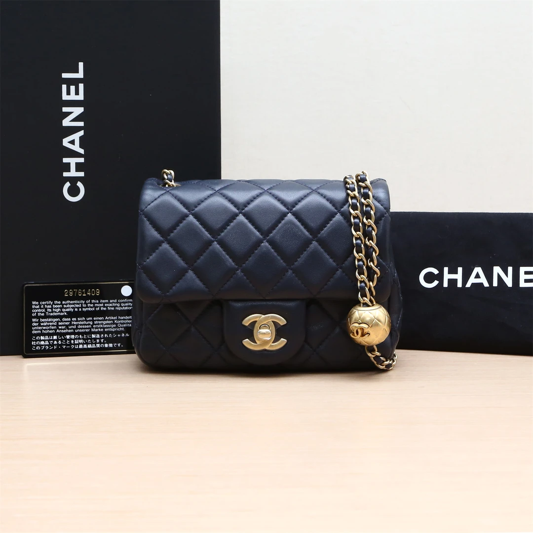 99新 Chanel/香奈儿 小花Jerry P234140322 方胖子墨蓝色29开金球