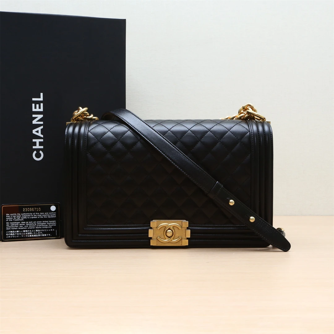 99新 Chanel/香奈儿 xf【小花念念】Leboy 中大号 黑色 23开 金扣包