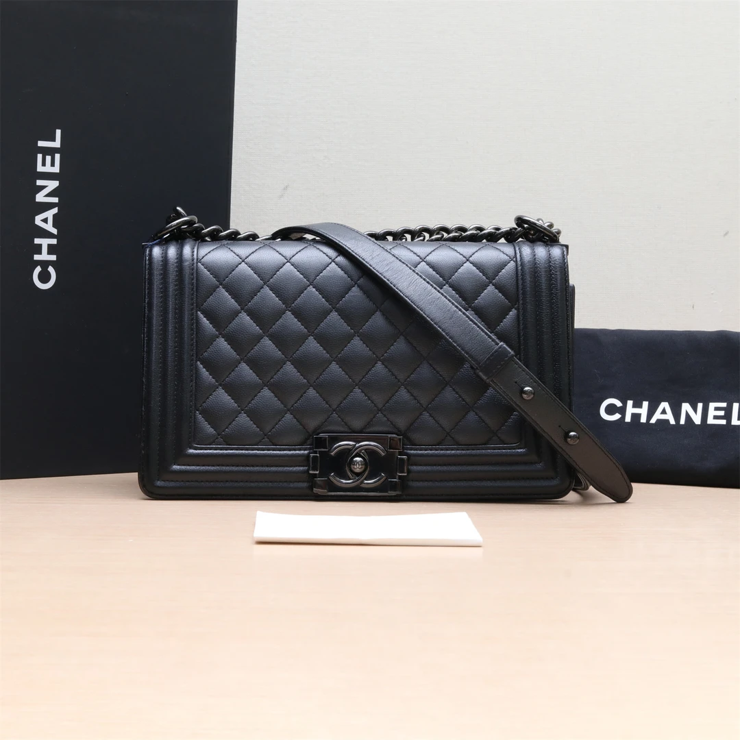 95新 Chanel/香奈儿 小花璐璐P234347249 Leboy 中号 23开
