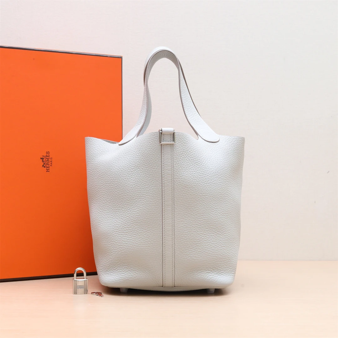 95新 Hermes/爱马仕 小花柳 22 菜篮子 珍珠灰 TC皮 Y刻 银扣